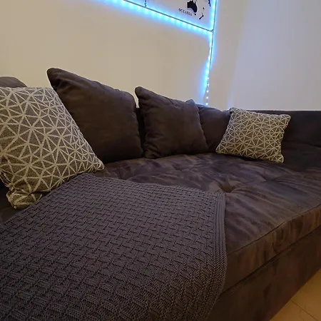 Liana Mit Blick Zur Burg Appartement